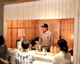 ‘+coffee’ POP UP STAND by daisuke miyatani